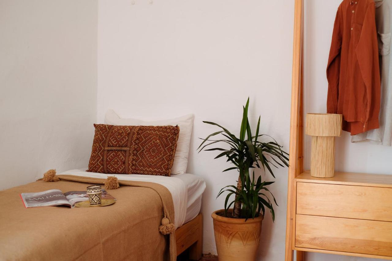 Hashpoint Surf Camp Hostel Taghazout Exterior photo