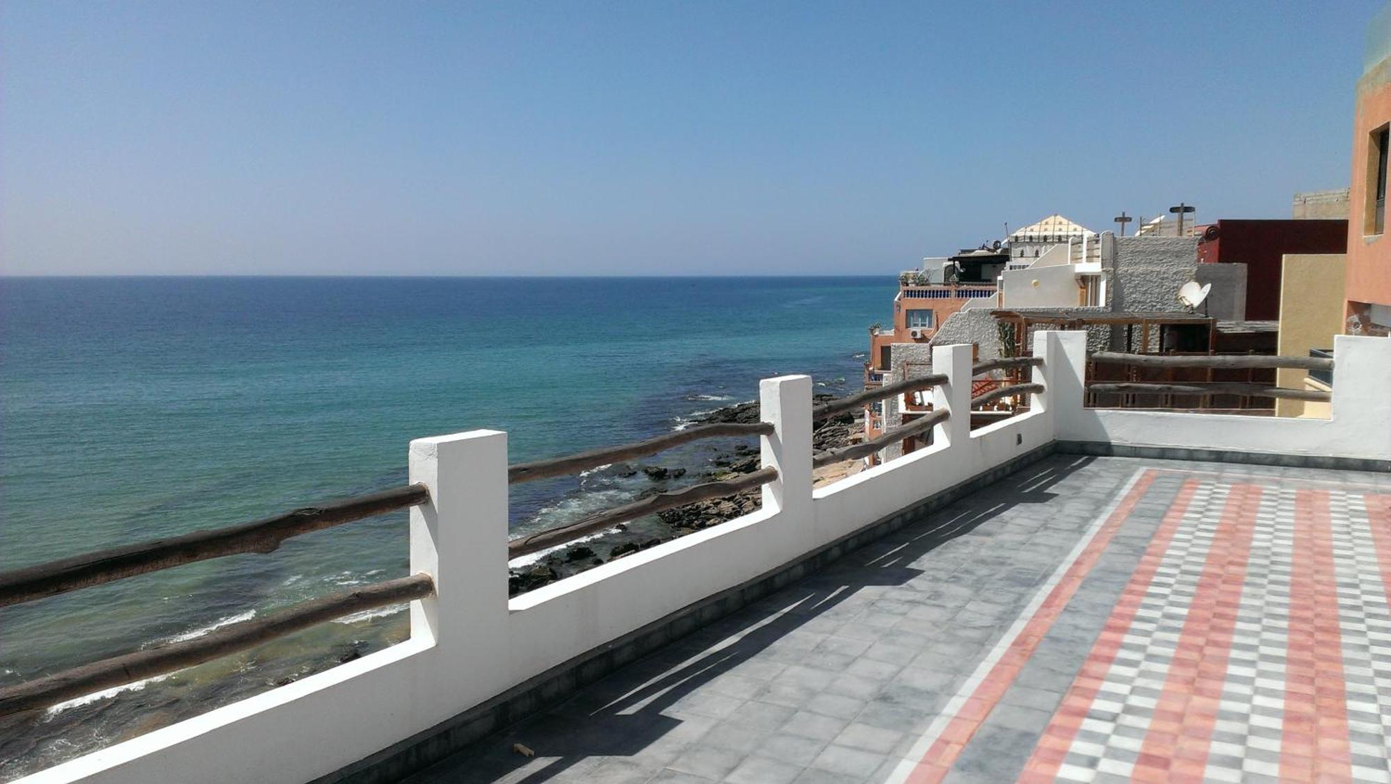 Hashpoint Surf Camp Hostel Taghazout Exterior photo