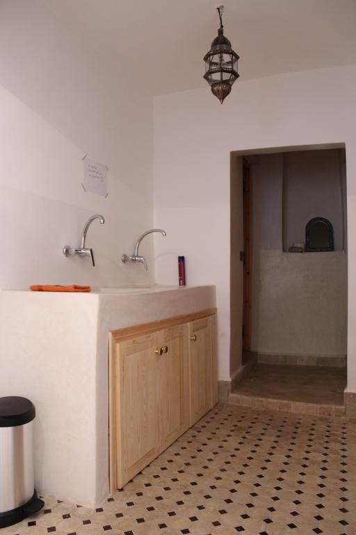 Hashpoint Surf Camp Hostel Taghazout Exterior photo